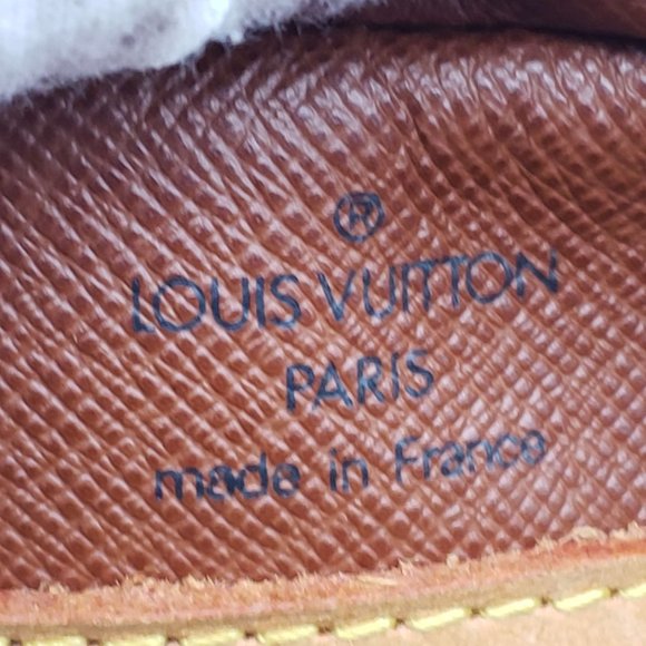100% Authentic Louis Vuitton Monogram Crossbody Bag - Picture 14 of 16
